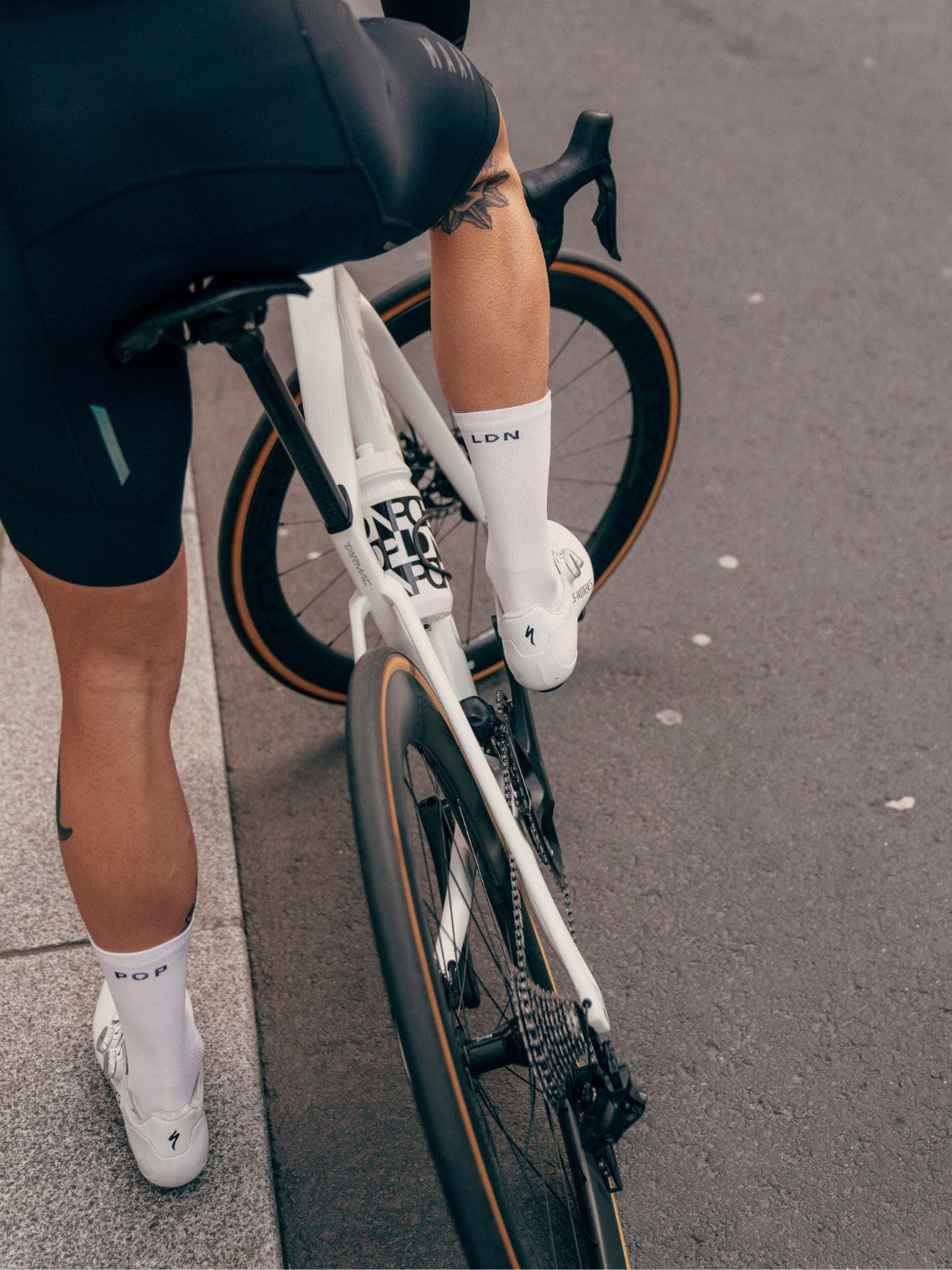 新品 Cyclism Pop Cyclingの ビドン & ソックス・4点セット - アクセサリー
